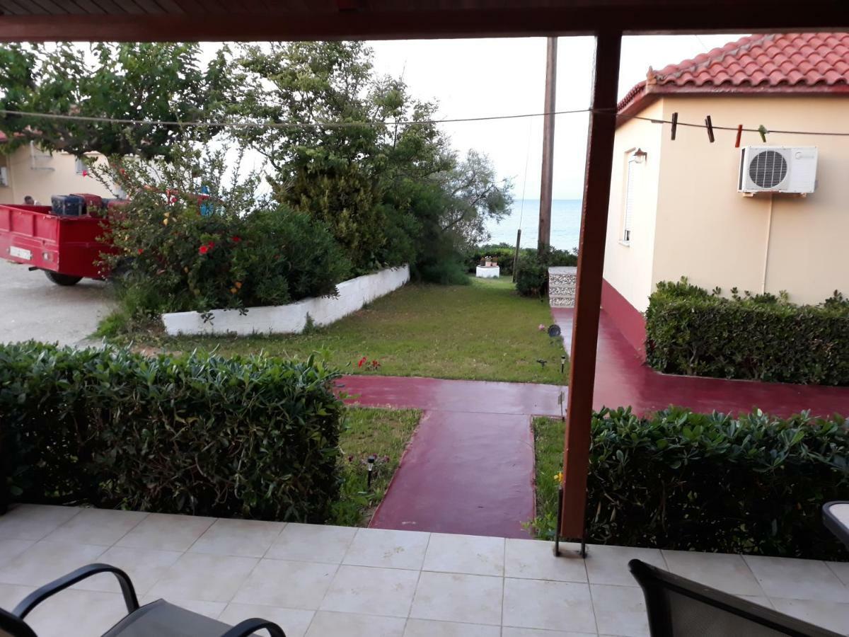 Beach Bungalows Kypseli Extérieur photo